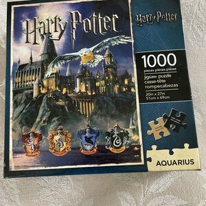 New In Box - Harry Potter 1000 piece
Aquarius puzzle